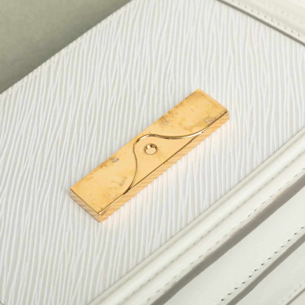 Pre-Loved Louis Vuitton Epi Mini Dauphine - Picture 7 of 9